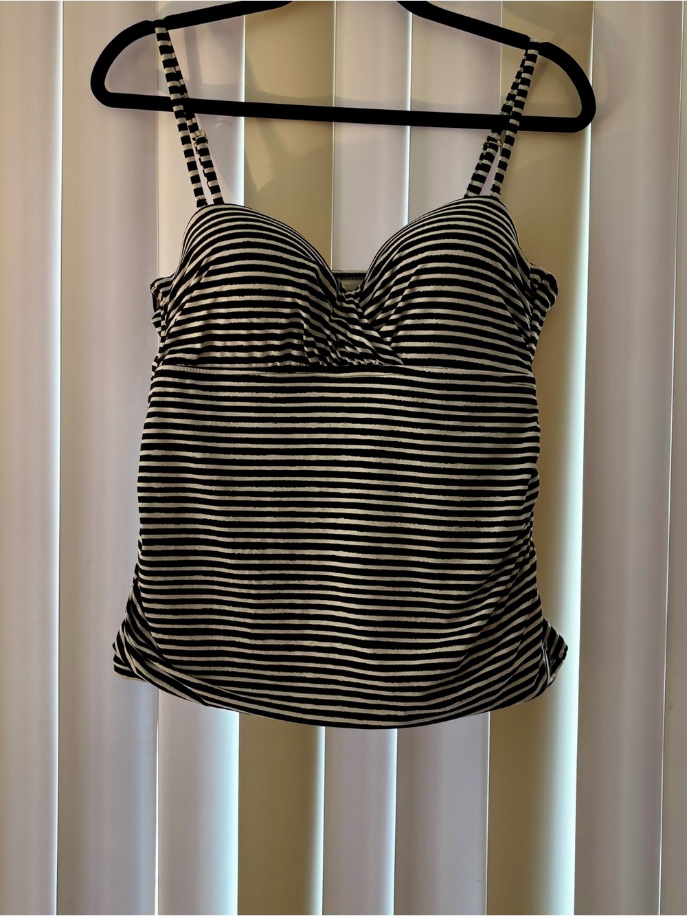 Apt. 9 Black & White Tankini Top with Built-In Support Size L